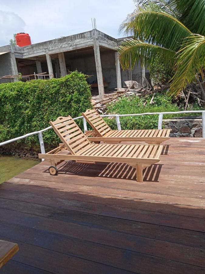 Blue Coral Homestay Karimunjawa Zewnętrze zdjęcie