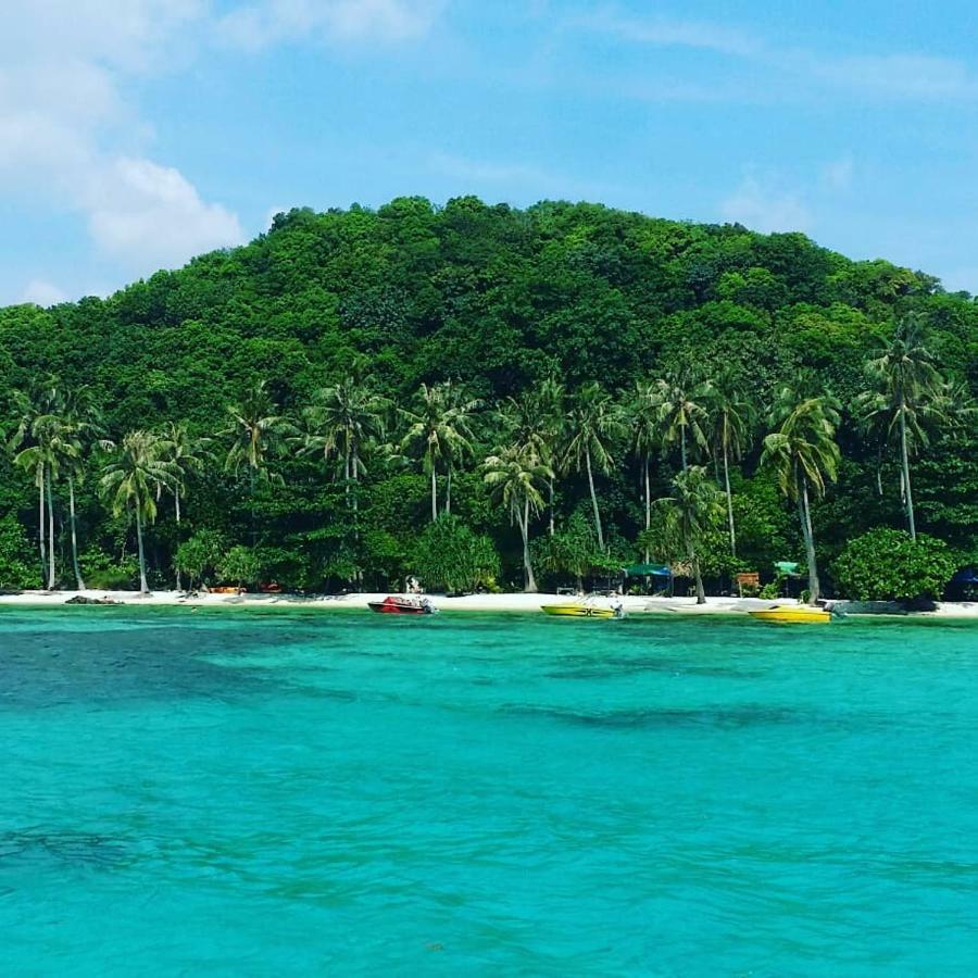 Blue Coral Homestay Karimunjawa Zewnętrze zdjęcie