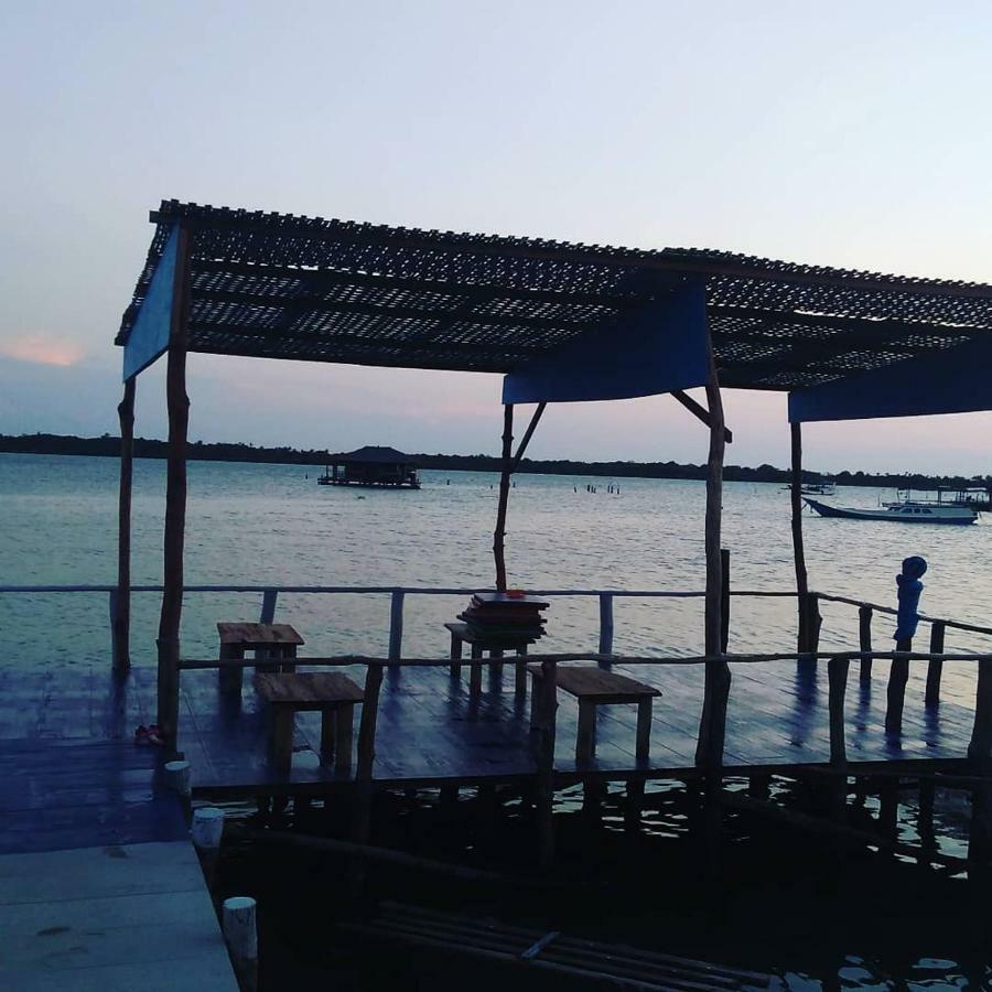Blue Coral Homestay Karimunjawa Zewnętrze zdjęcie