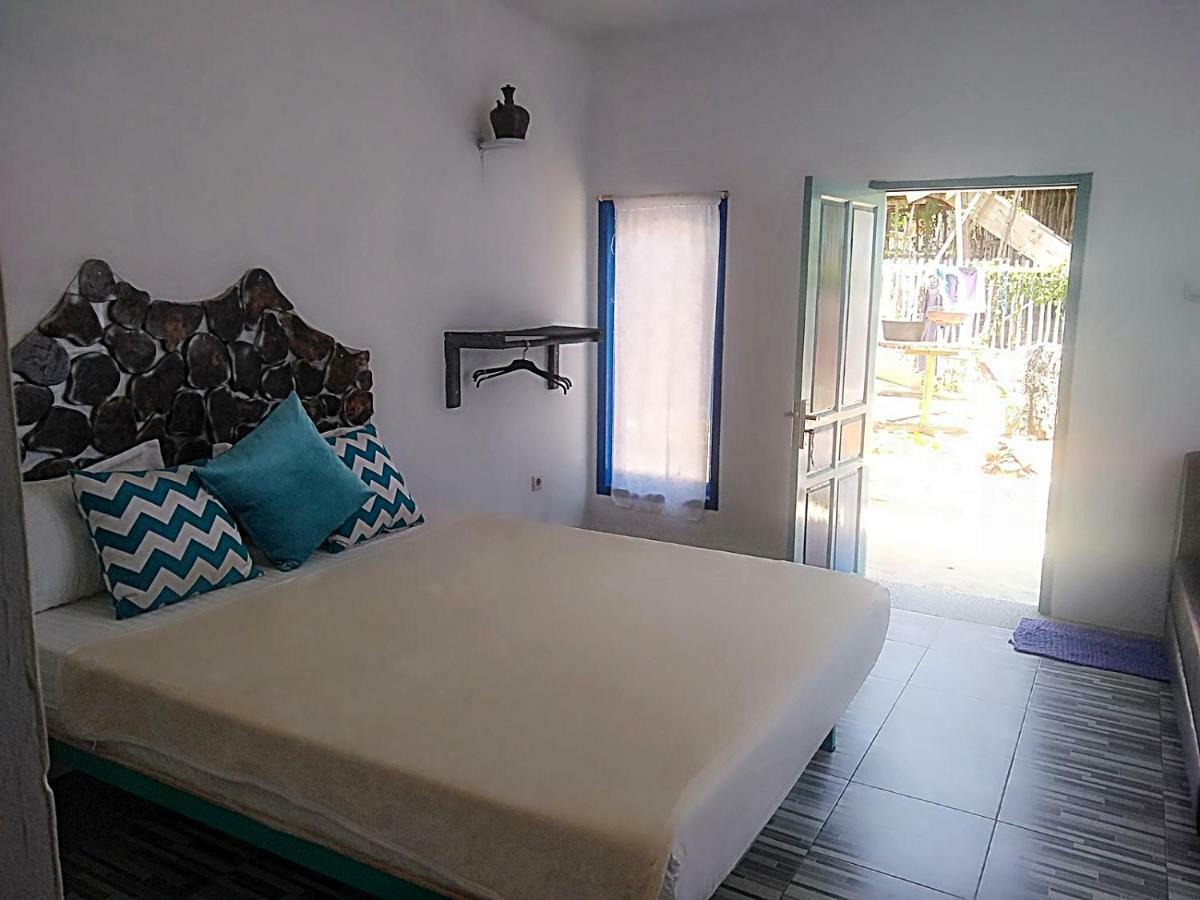 Blue Coral Homestay Karimunjawa Zewnętrze zdjęcie